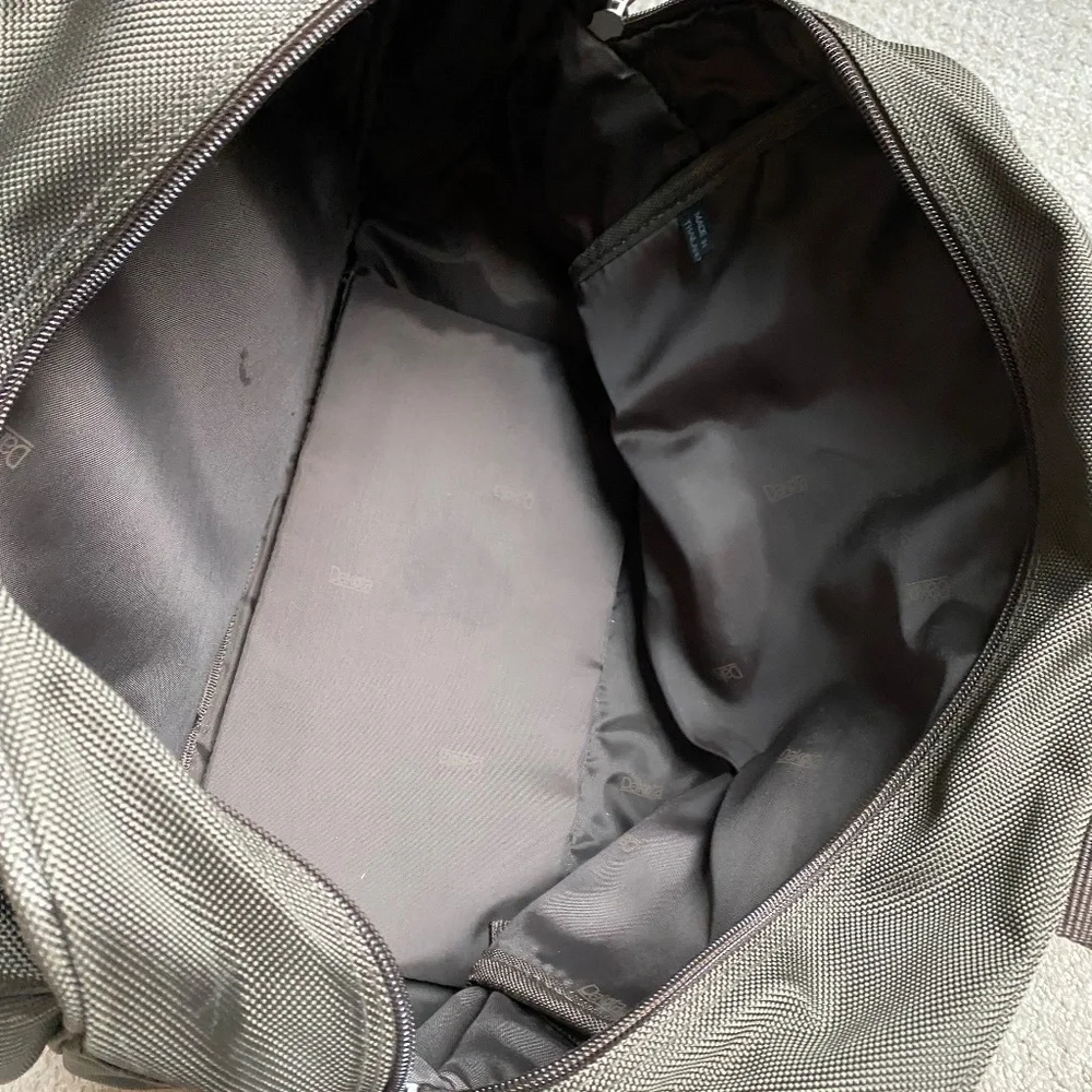 Dakota Metro luggage East West 16